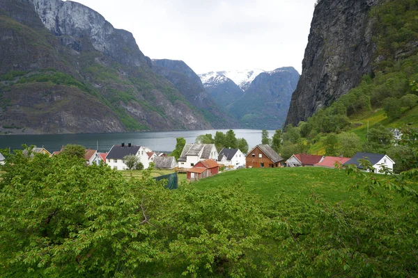 Undredal Norvégia 2010 Június Nézd Kis Falu Bank Aurlandsfjord Undredal — Stock Fotó