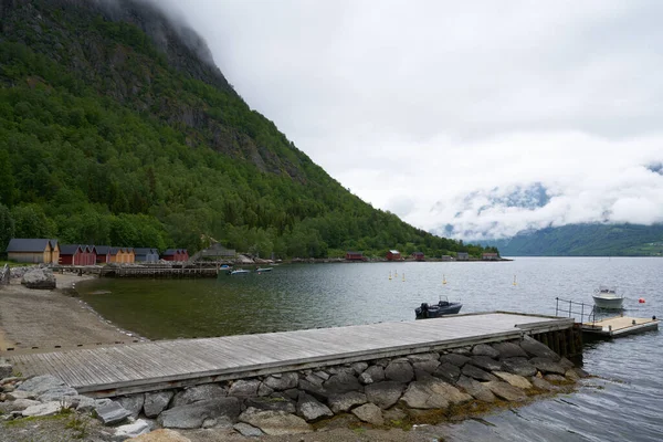 Цветные Деревянные Рыбацкие Домики Норвегии Воды — стоковое фото