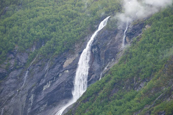 Geiranger Norvegia Giugno 2020 Famosa Cascata Delle Sette Sorelle Nel — Foto Stock