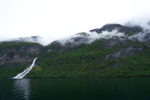 Geiranger Norvégia 2020 Június Híres Hét Nővér Vízesés Geiranger Fjordban — Stock Fotó