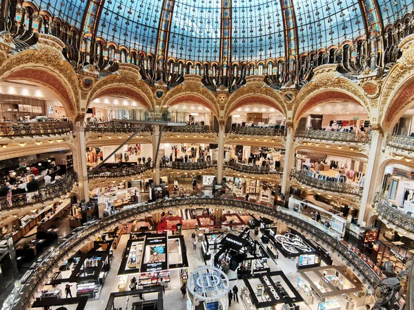 Galeries Lafayette Interior Paris Stock Kép