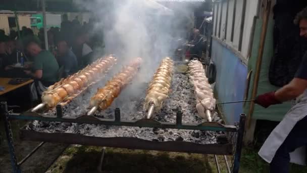 Kızarmış Tavuklar Tükürme Kutlaması Sığır Fuarı Turpu Eylül 2021 — Stok video
