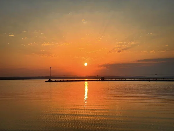 Puesta Sol Sobre Lago — Foto de Stock