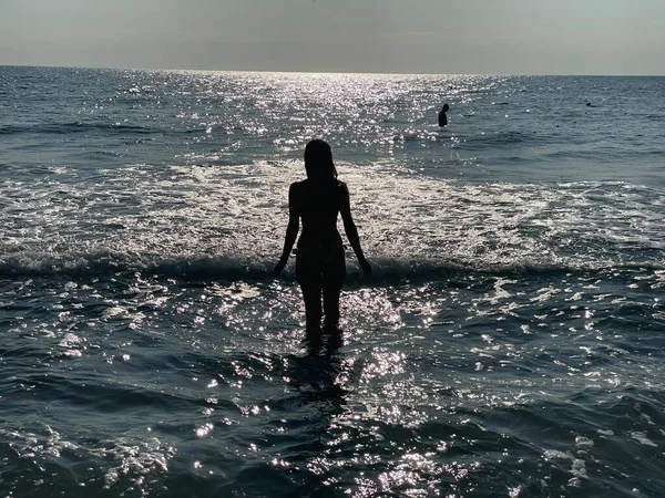 Black White Photo Woman Going Sea — Stockfoto