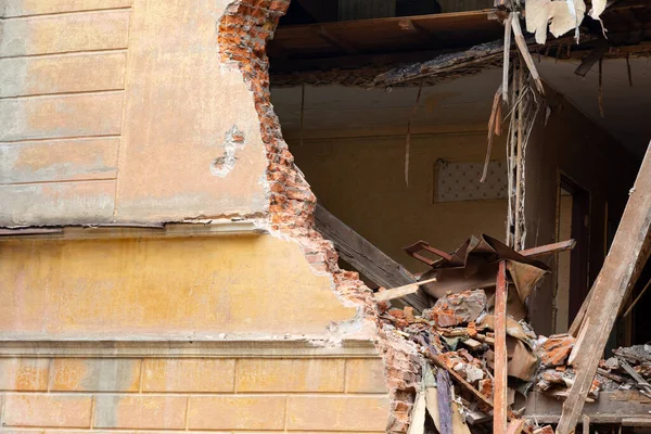 Ladrillo Grueso Arruinado Pared Casa Demolición Viviendas Ruinas Renovación — Foto de Stock