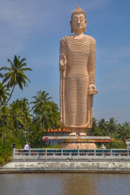 Buda memorial sri Lanka'da tsunami sel