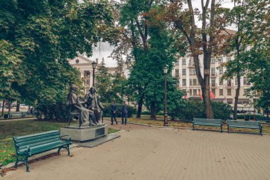 Minsk, Belarus - 27 Ağustos 2021 Minsk Belediye Meydanı. Tarihi merkez, şehir merkezi..