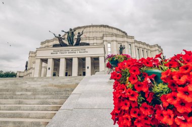 Minsk, Belarus - 27 Ağustos 2021 Ulusal Akademik Bolşoy Operası ve Bale Tiyatrosu.