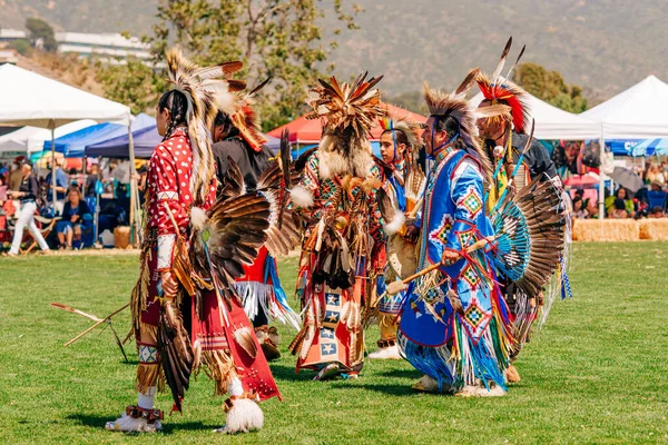 Malibu Califórnia Eua Abril 2022 Powwow Dança Competitiva Masculina Nativos — Fotografia de Stock