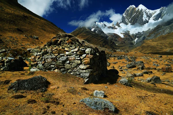 Paisagem alpina em Andahuaylas, Peru, América do Sul — Fotografia de Stock