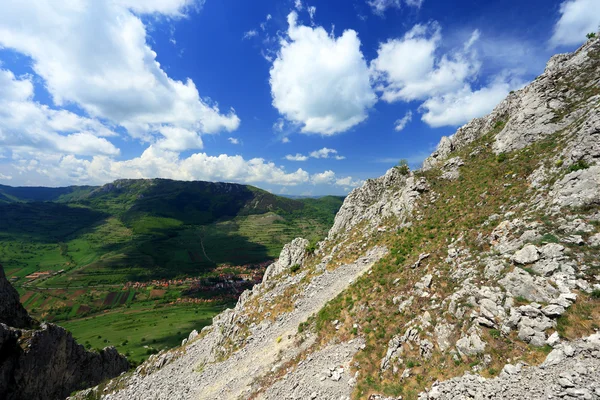 Luftaufnahme von Rametea Dorf, Transsilvanien, Rumänien, Europa — Stockfoto