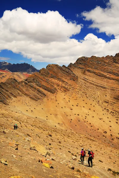 Alpská krajina v Cordiliera Huayhuash, Peru, Jižní Amerika — Stock fotografie