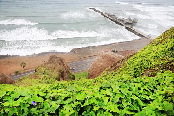 Dia chuvoso em Miraflores, Lima, Peru, América do Sul — Fotografia de Stock