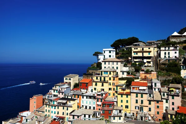 意大利Cinque Terre Riomaggiore村 — 图库照片