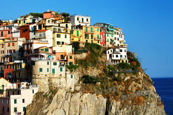 夕阳的光辉在 manarola，五渔村，意大利 — 图库照片