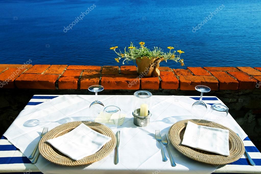 Seaside table