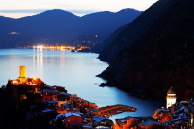 vernazza Köyü düşen gece