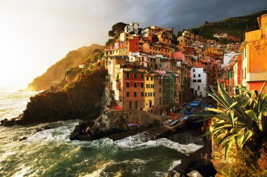 riomaggiore günbatımı ışığı