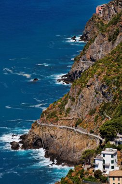 via del amore ve manarola köyünün havadan görünümü