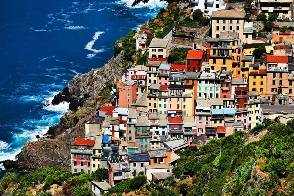 Riomaggiore village, Cinque Terre, Italië — Stockfoto