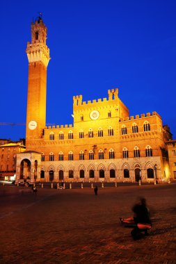 Palazzo Pubblico ile Piazza del Campo, Siena, İtalya