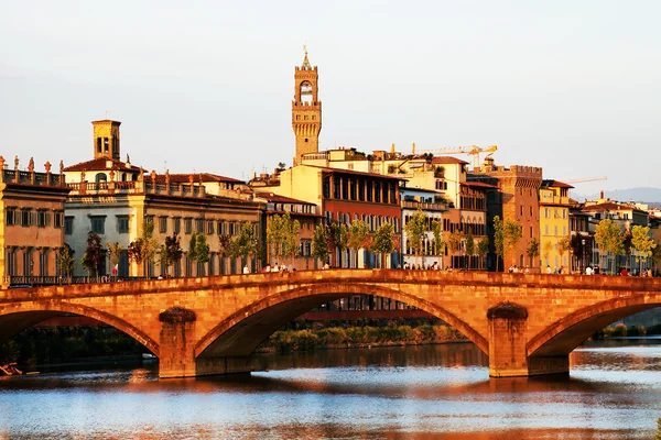 Pont sur la rivière Arno à Florence, Italie — Photo