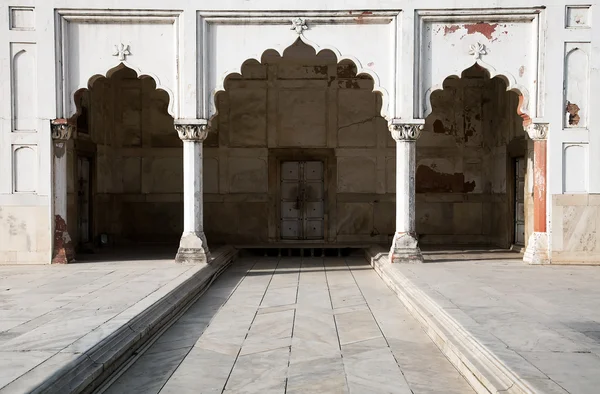 在德里，印度 lal 吉-红堡的建筑细节 — 图库照片