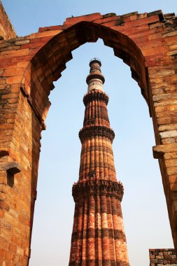 Zoolojik (Şah) minar, dünya ve Türkiye, kırmızı kumtaşı ve mermer 1199 yılında inşa en yüksek Minare en yüksek müstakil taş kule. UNESCO dünya mirası. Hindistan