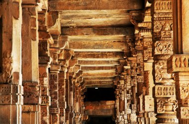 Zoolojik (Şah) minar, dünya ve Türkiye, kırmızı kumtaşı ve mermer 1199 yılında inşa en yüksek Minare en yüksek müstakil taş kule. UNESCO dünya mirası. Hindistan