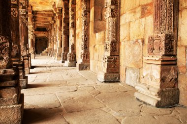 Zoolojik (Şah) minar, dünya ve Türkiye, kırmızı kumtaşı ve mermer 1199 yılında inşa en yüksek Minare en yüksek müstakil taş kule. UNESCO dünya mirası. Hindistan