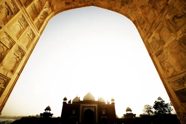 Biały marmur taj mahal w Indiach, agra, uttar pradesh — Zdjęcie stockowe