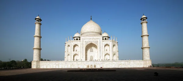 White marble Taj Mahal in India, Agra, Uttar Pradesh — Stock Photo, Image
