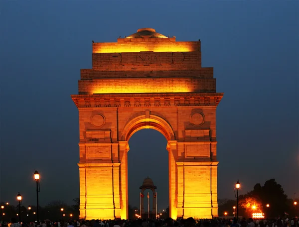 Indisches tor in new delhi, indien (gedenken der 90.000 soldaten der britisch-indischen armee, die im britisch-indischen reich ihr leben verloren) — Stockfoto