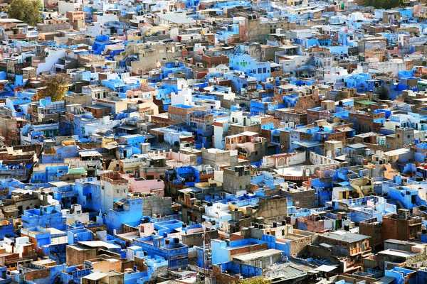 Jodhpur a "cidade azul" em Rajasthan, Índia vista do Forte de Mehrangarh — Fotografia de Stock