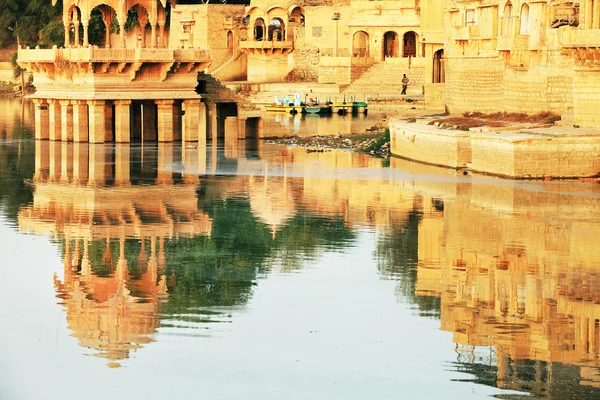 Gadisagar lake, Jaisalmer, India — Stock Photo, Image