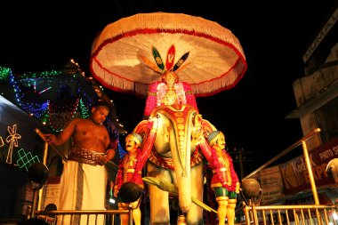 holi Festivali, Hindistan boya kaplı