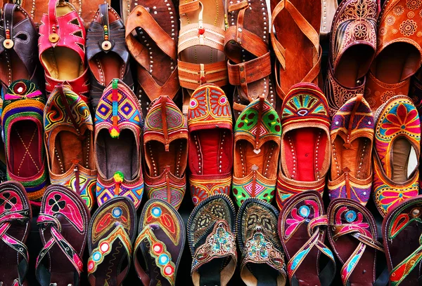 Pantofole tradizionali indiane — Foto Stock