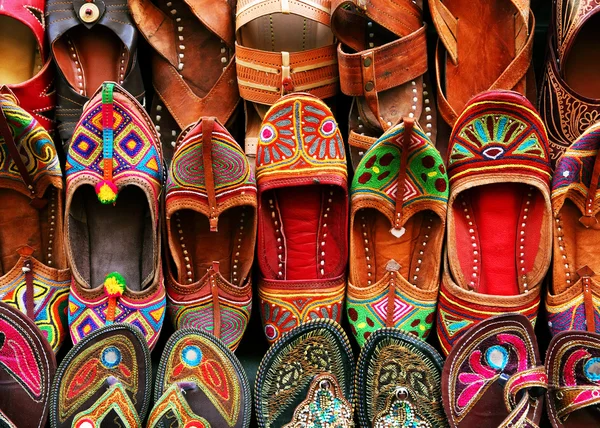 Indian traditional slippers — Stock Photo, Image