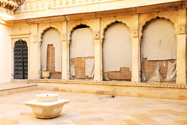 Architektonický detail mandir Palace, jaisalmer, Indie, Asie — Stock fotografie