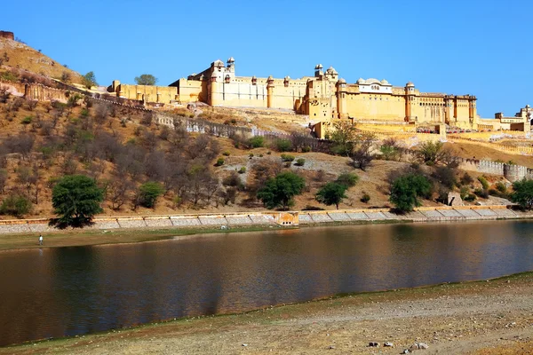 Východ slunce světlo nad amber fort v jaipur, rajasthan, Indie — Stock fotografie