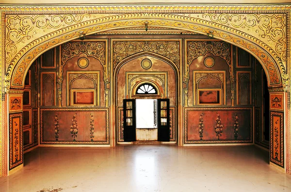 Tradycyjna architektura w nahargarh fort Muzeum, jaipur, Radżastan — Zdjęcie stockowe