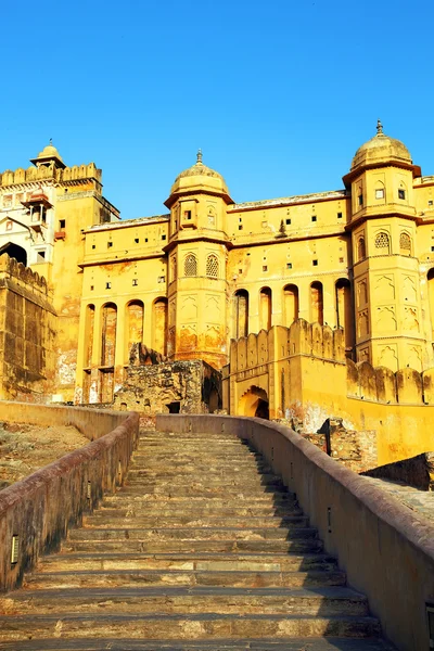 Luz del amanecer sobre Amber Fort en Jaipur, Rajastán, India —  Fotos de Stock