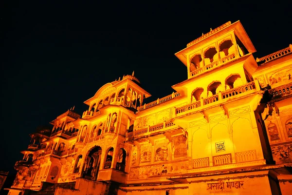 Małpa galwar świątyni bagh w jaipur, india — Zdjęcie stockowe