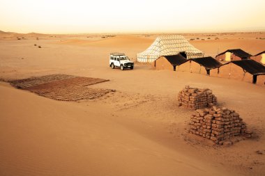 Sahra Çölünde, Afrika'da berber çadır