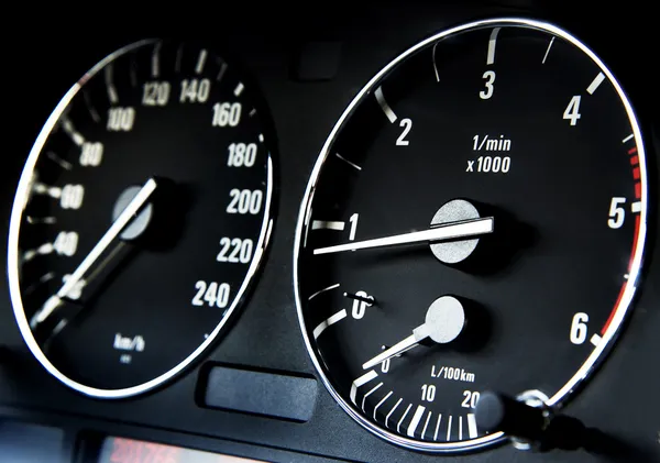 Tablero de instrumentos de coche moderno — Foto de Stock