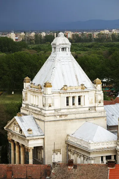 Architectonische details in arad, Roemenië — Stockfoto