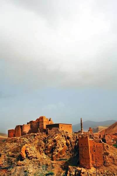 Kasbah marocchina nella valle di Dades, Africa — Foto Stock