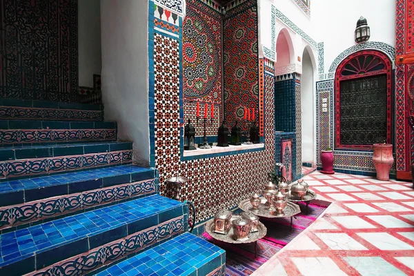 Islamiska interiör arkitektoniska detaljer — Stockfoto