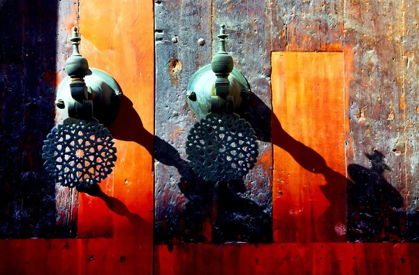 Traditional moroccan door detail in Chefchaouen, Morocco, Africa — Stock Photo, Image