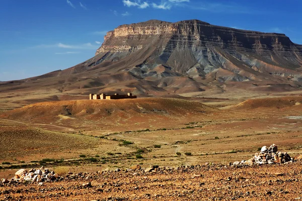 Paesaggio desertico, Montagne del Medio Atlante, Marocco, Africa — Foto Stock